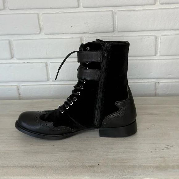 John Fluevog Black Women's Lace-Up Boots - Picture 10 of 16